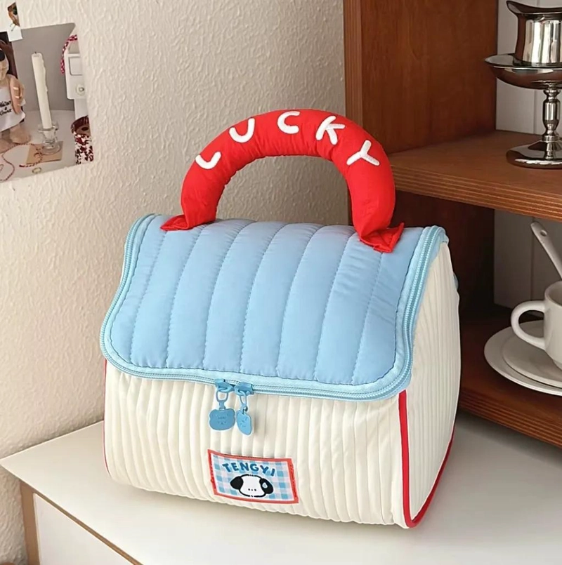 BOLSO ORGANIZADOR PARA MAQUILLAJE Y COSME TICOS CON DISEÑO KAWAII PARA VIAJE - 1