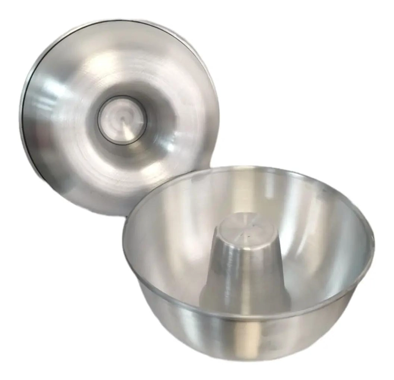 MOLDE PARA QUEQUES Y GELATINA DE ALUMINIO DE 18 CM - 1