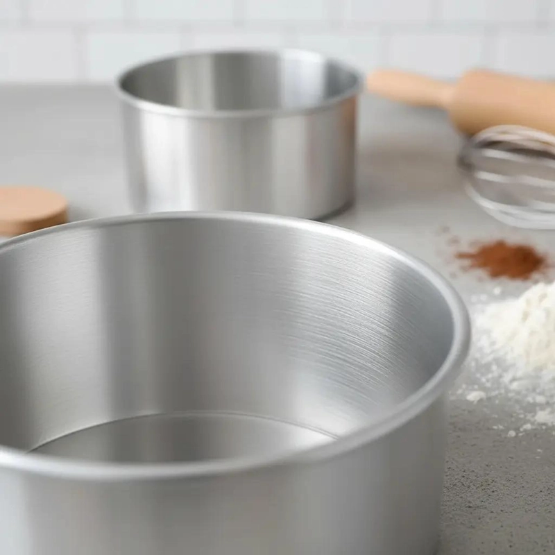 SET DE 2 MOLDES DE ALUMINIO PARA PAN DE PASCUA DE 1 KILO - 2