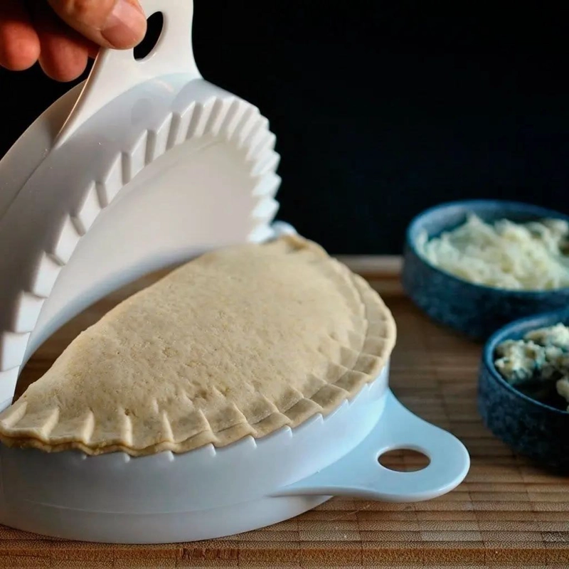 SET DE 3 MOLDES PARA EMPANADAS DE 18 CM PARA REPOSTERIA - 4