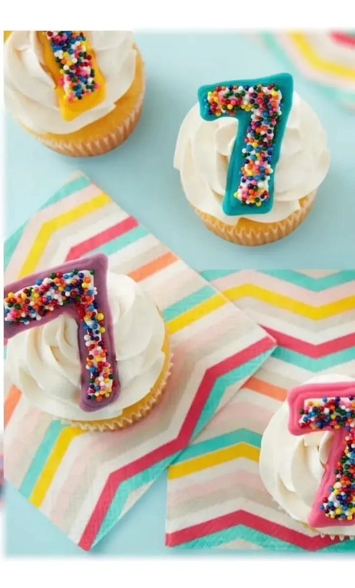 SPRINKLES MIX PARA PASTELERIA CON MOSTACILLAS PERLA PARA REPOSTERIA - 2