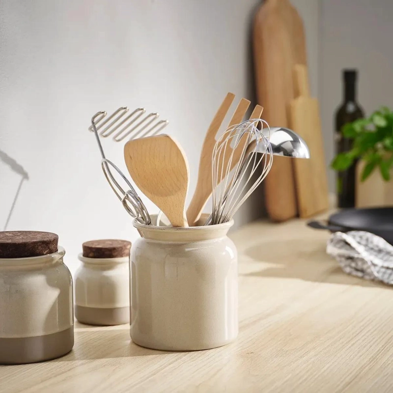 SOPORTE PARA UTENSILIOS DE COCINA EN CERAMICA BEIGE DE 15 CM - 2