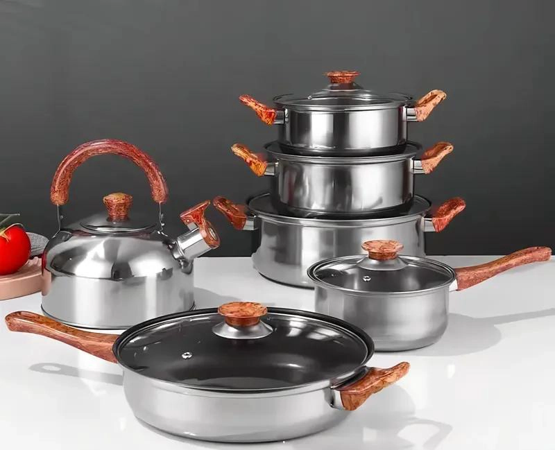 JUEGO DE OLLAS Y TETERA CON 6 PIEZAS PARA COCINA COMPLETA - 2