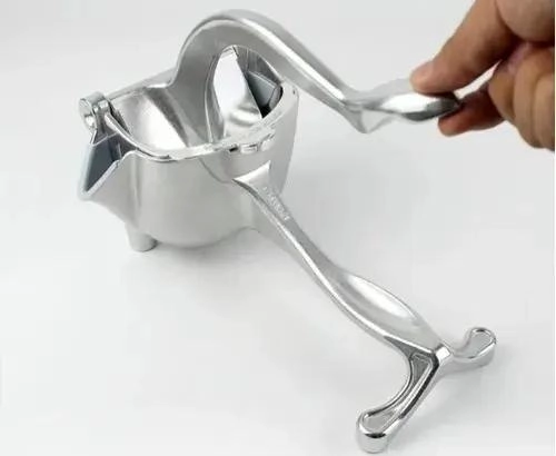 EXPRIMIDOR MANUAL DE FRUTAS CON CUERPO DE ACERO INOXIDABLE RESISTENTE - 2