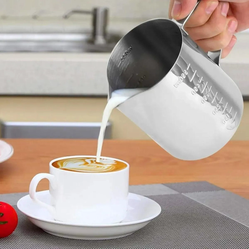 JARRA PARA ESPUMAR LECHE DE ACERO INOXIDABLE 550ML CON MEDIDOR - 4