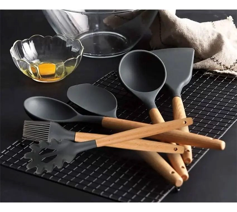 SET DE 12 UTENSILIOS DE SILICONA RESISTENTES AL CALOR COLOR NEGRO - 2