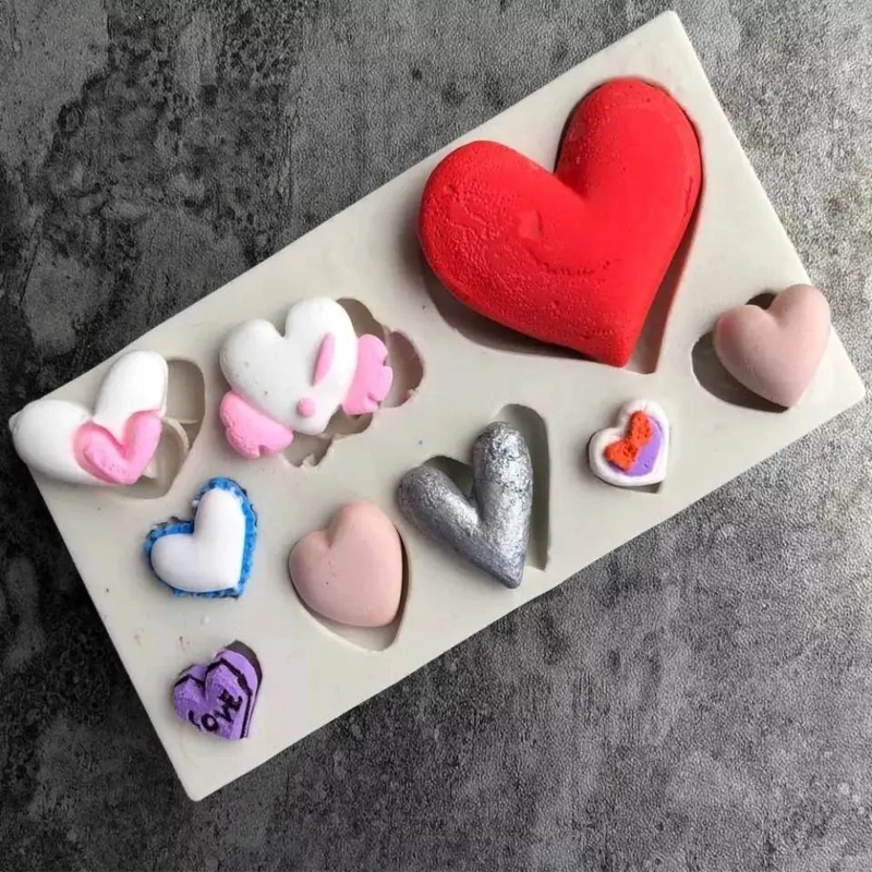 MOLDE DE SILICONA PARA REPOSTERIA CON DISEÑO DE CORAZON LOVE - 3