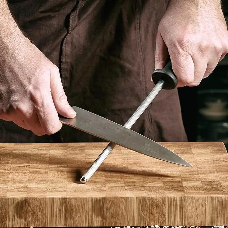 AFILADOR CHAIRA DE 30 CM CON MANGO NEGRO PARA CUCHILLOS - 1