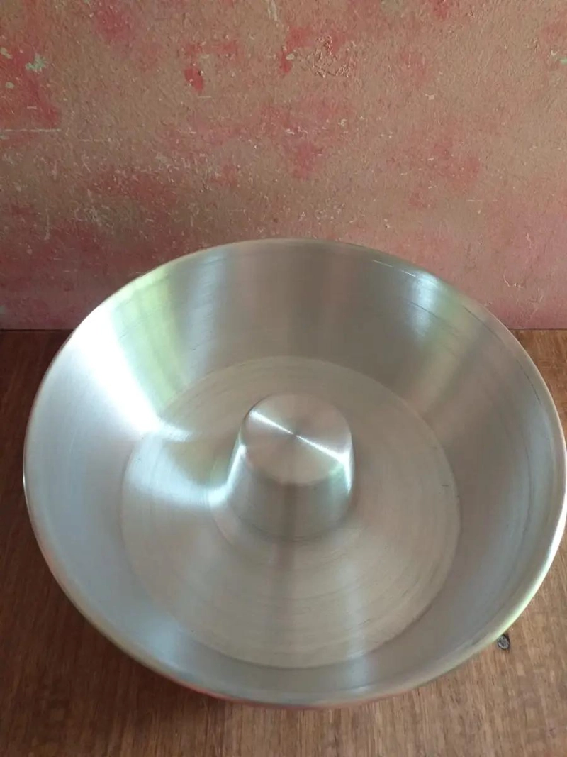 MOLDE PARA QUEQUE Y FLAN DE ALUMINIO DE 28 CM - 5
