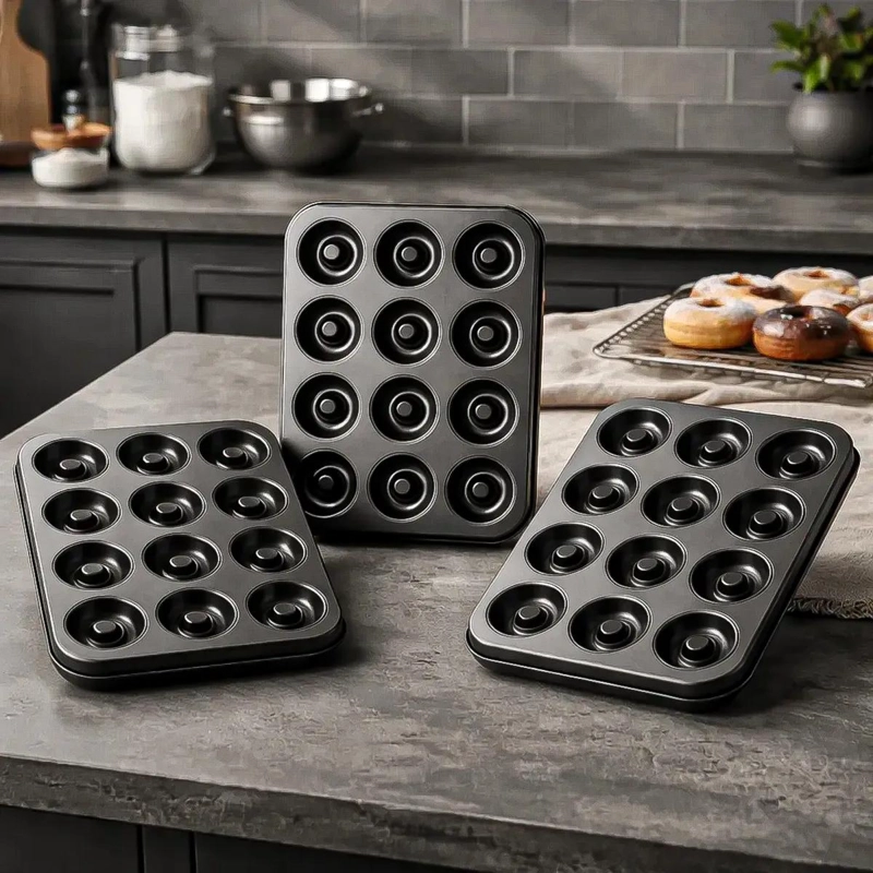 SET DE 3 MOLDES ANTIADHERENTES PARA QUEQUES Y ROSQUILLAS DE 12 UNIDADES - 1