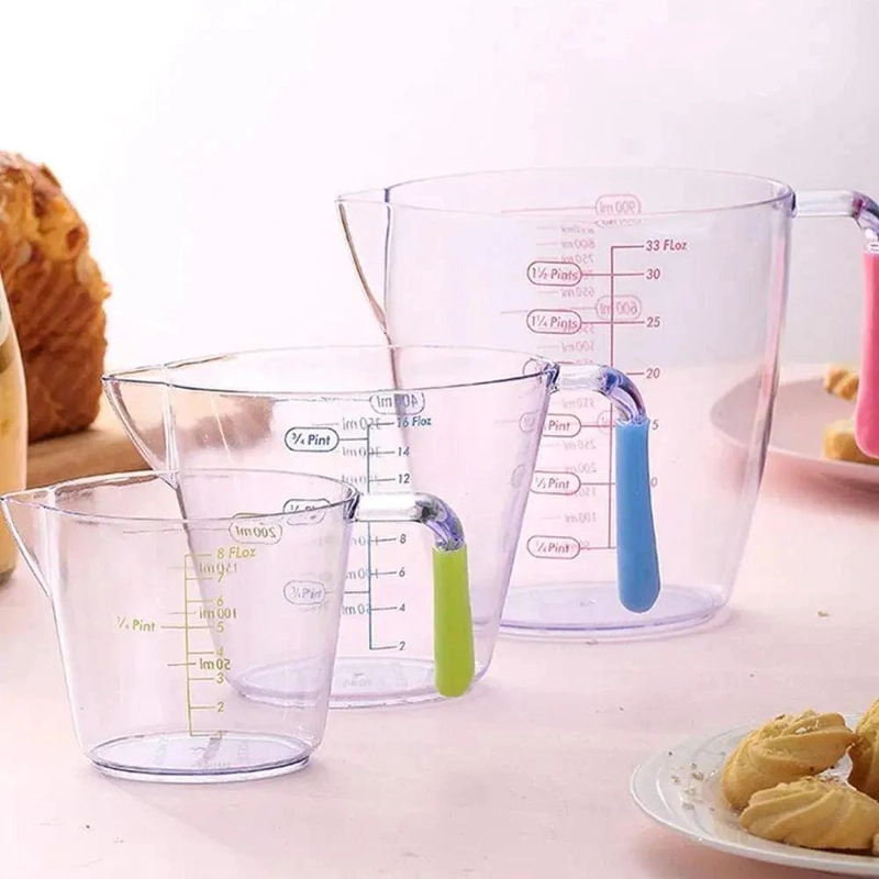 SET DE 3 TAZAS MEDIDORAS PLASTICAS CON DIFERENTES CAPACIDADES - 3