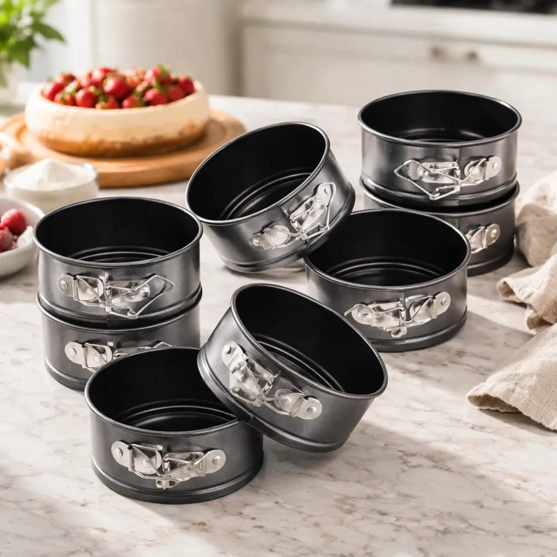 SET DE 8 MOLDES PARA REPOSTERIA Y QUEQUES DE DIFERENTES TAMAÑOS - 1