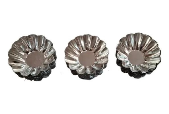 SET DE 20 MOLDES PARA TARTALETAS CON BORDE RIZADO DE 4 CM - 1