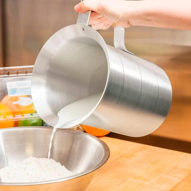 JARRO GRADUADO DE ALUMINIO CON CAPACIDAD DE 1.9 LITROS PARA MEDICION PRECISA - 3