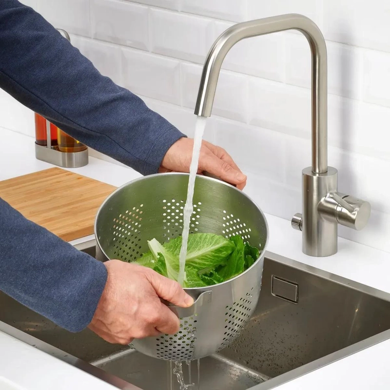 COLADOR DE ACERO INOXIDABLE PARA COCINA CON MANGO ERGONOMICO - 3