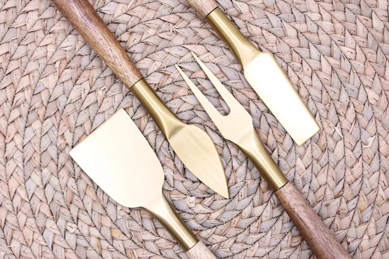 SET DE 4 CUBIERTOS PARA APERITIVO EN ACERO Y MADERA DE ACACIA - 1