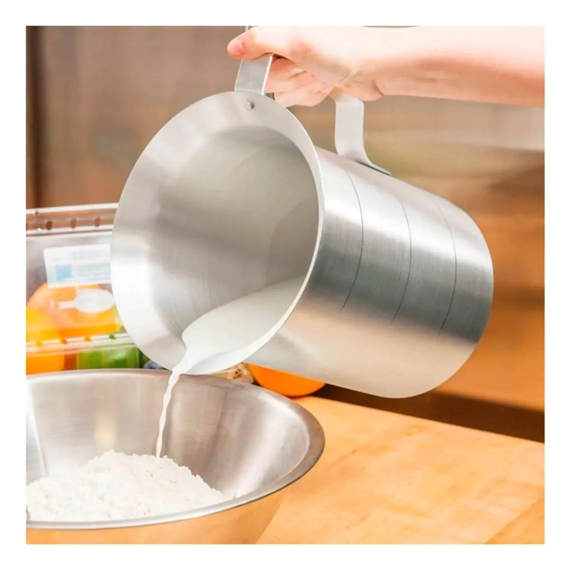 JARRO GRADUADO DE ALUMINIO CON CAPACIDAD DE 4 LITROS PARA MEDICION PRECISA - 3