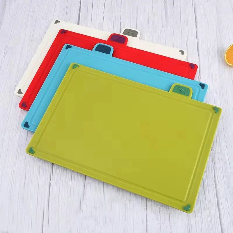 SET DE 4 TABLAS DE CORTAR PARA COCINA EN COLORES VARIADOS - 3