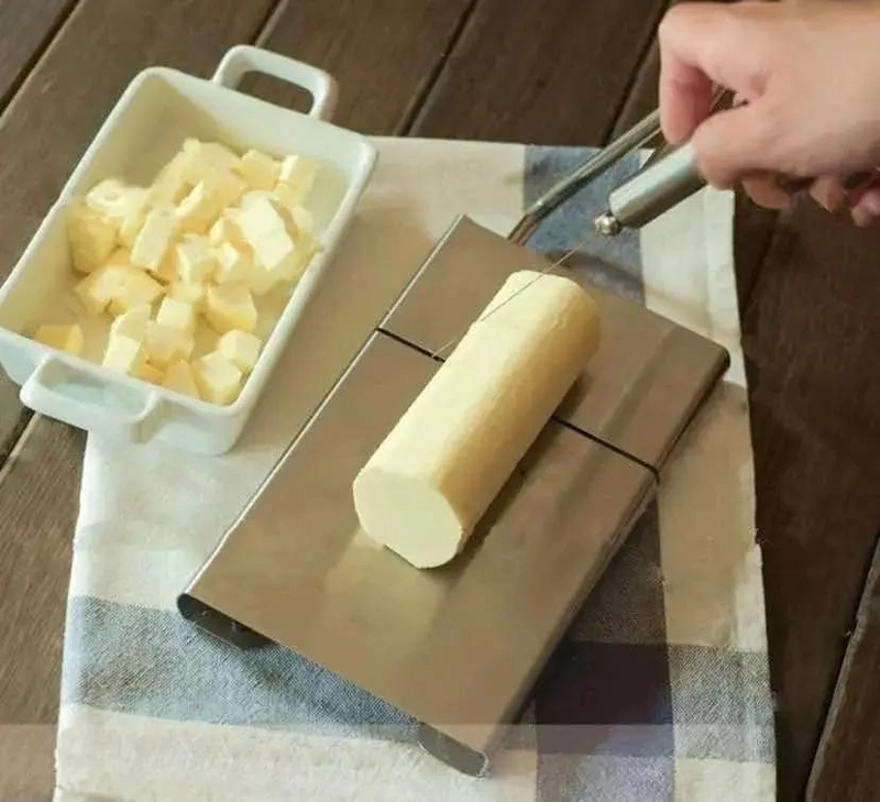 TABLA CORTADORA MULTIFUNCIONAL PARA QUESO Y MANTEQUILLA EN ACERO INOXIDABLE - 2