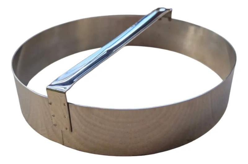 CORTADOR DE MASA DE ACERO INOXIDABLE CON DIAMETRO DE 24 CM - 2