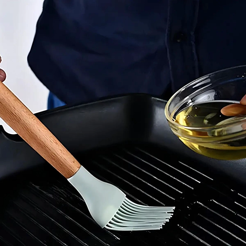 KIT COMPLETO DE UTENSILIOS DE COCINA DE SILICONA CON MANGO ERGONOMICO - 2