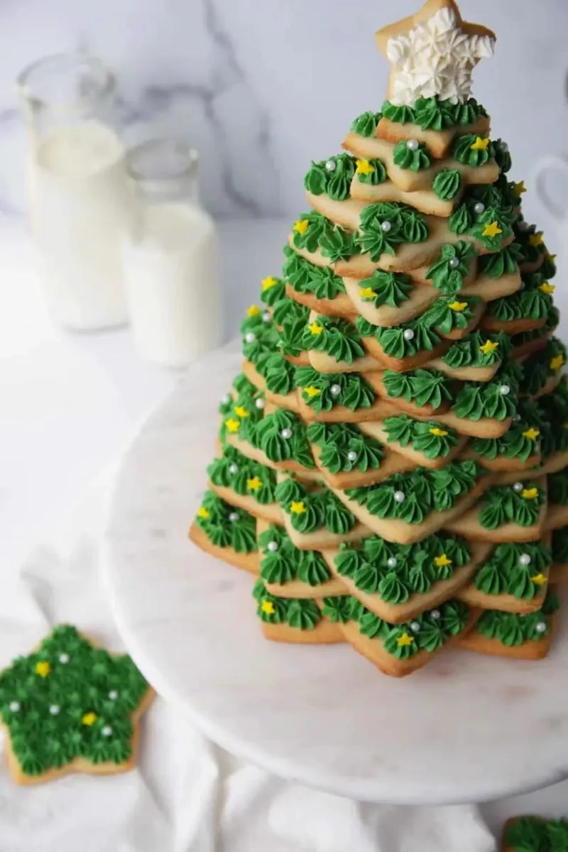 KIT DE CORTADORES PARA GALLETAS CON FORMAS DE ESTRELLAS Y ARBOL - 1