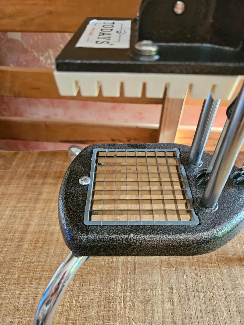 PICADORA MANUAL PARA PAPAS Y CEBOLLA CON CUCHILLO DE 10 MM - 3