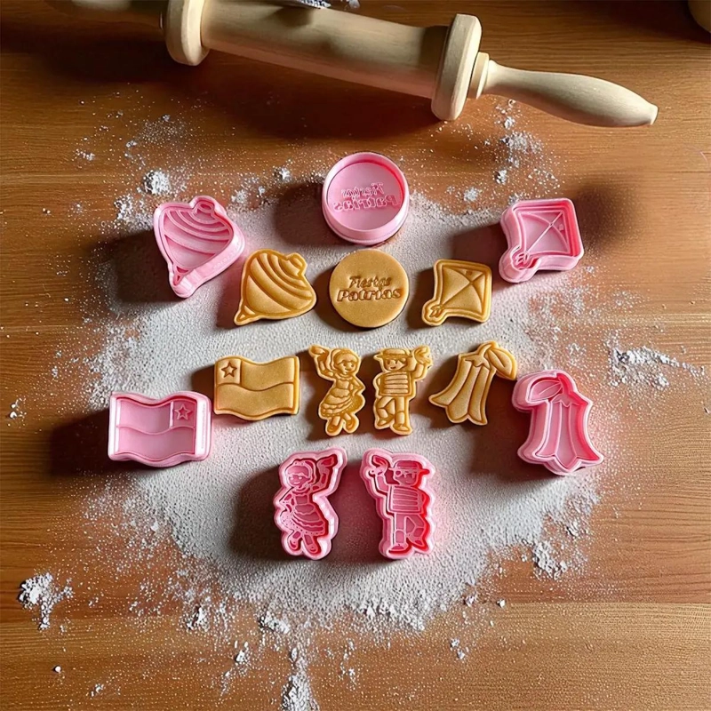 SET DE 7 CORTADORES PARA GALLETAS Y FONDANT CON MOTIVOS PATRIOS - 2