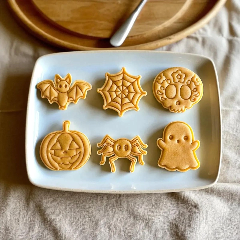 SET DE 6 CORTADORES DE GALLETAS CON SELLO PARA FONDANT Y ARCILLA TEMATICA DE CAL - 5