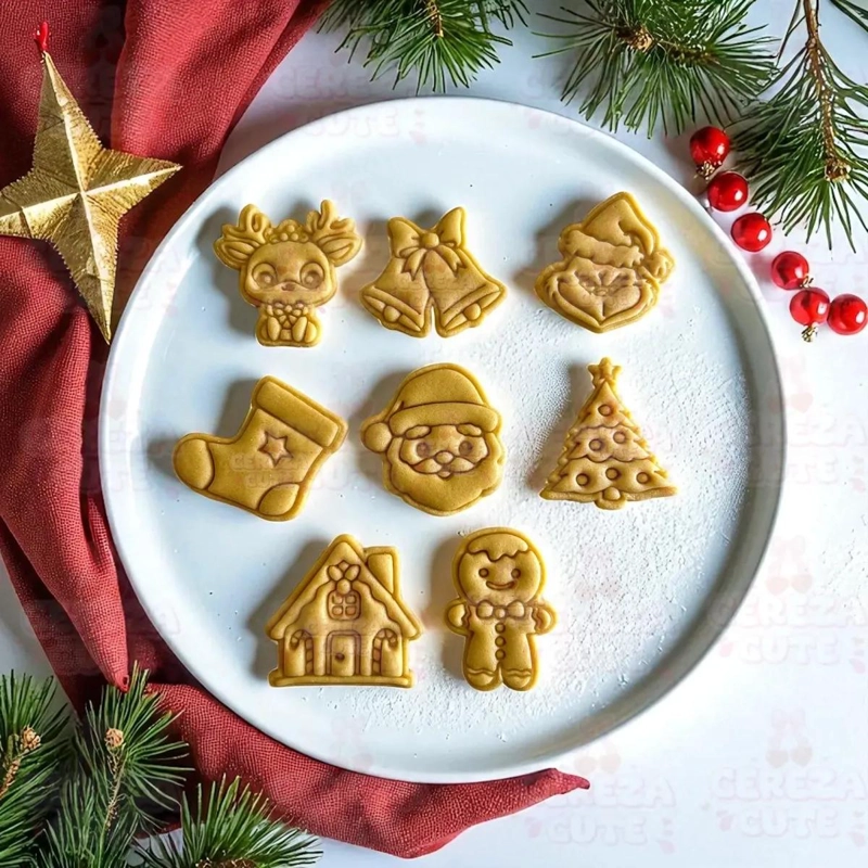 SET DE 8 CORTADORES DE GALLETAS CON SELLO TEMATICA NAVIDAD - 4