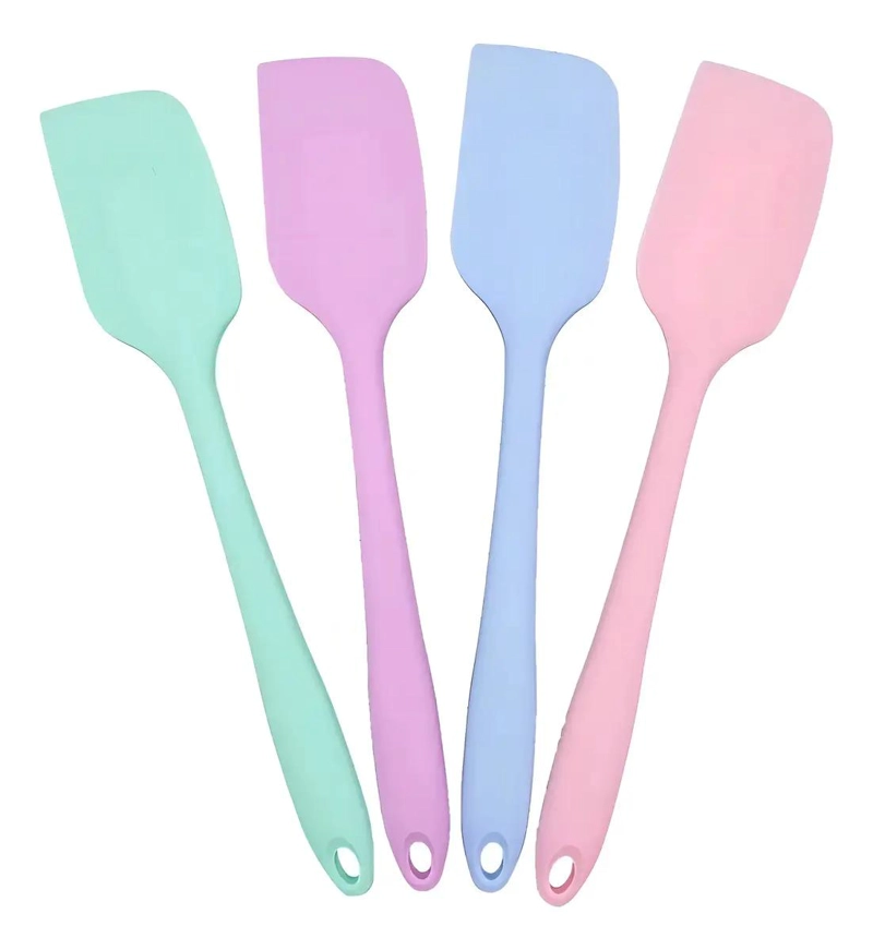 JUEGO DE 4 ESPATULAS DE SILICONA PARA REPOSTERIA RESISTENTES Y FLEXIBLES - 1