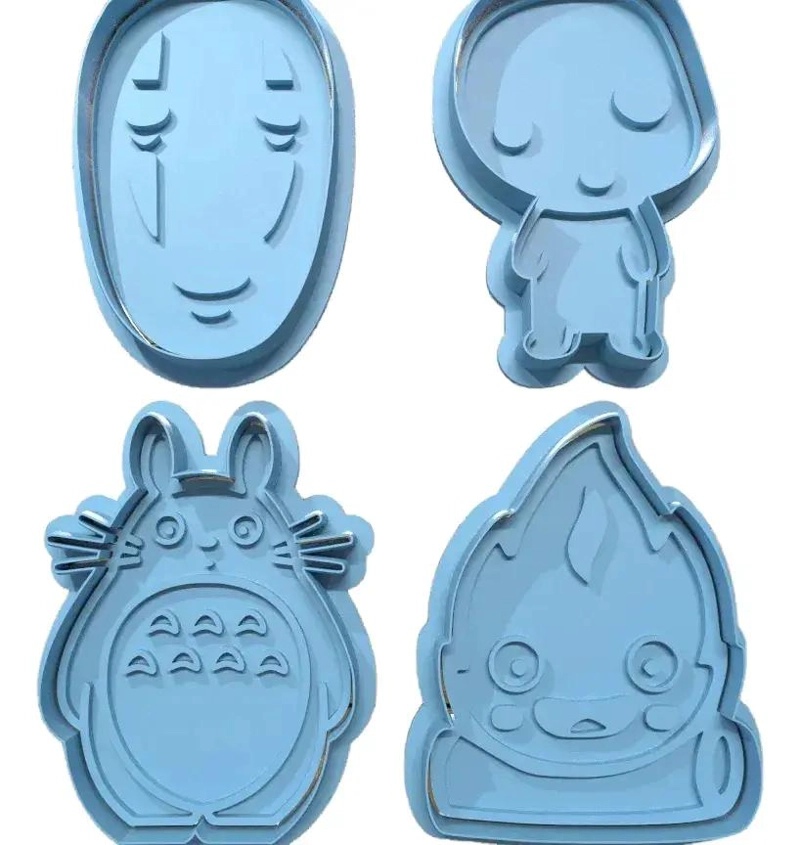 SET DE 4 CORTADORES DE GALLETAS CON DISEÑOS INSPIRADOS EN ANIMACION - 1