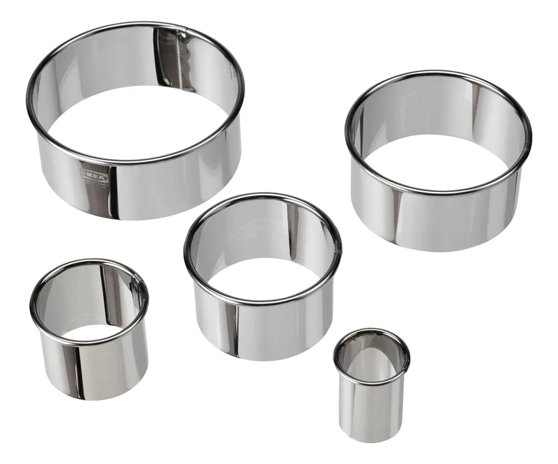 SET DE 5 CORTADORES DE GALLETAS EN ACERO INOXIDABLE PLATEADO - 1