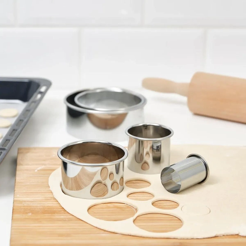 SET DE 5 CORTADORES DE GALLETAS EN ACERO INOXIDABLE PLATEADO - 5