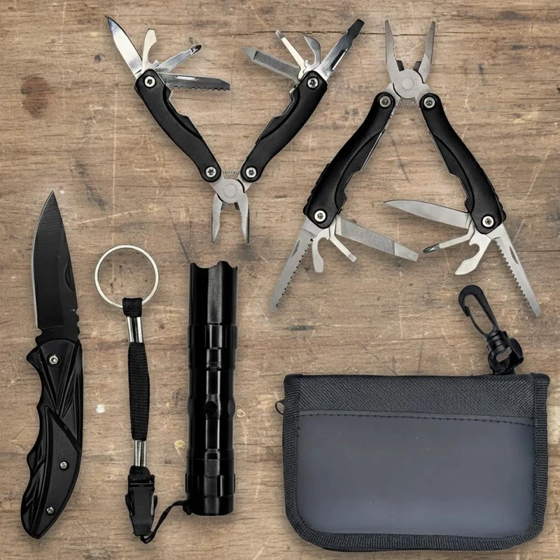 KIT DE HERRAMIENTAS MULTIFUNCIONAL CON LINTERNA - 1
