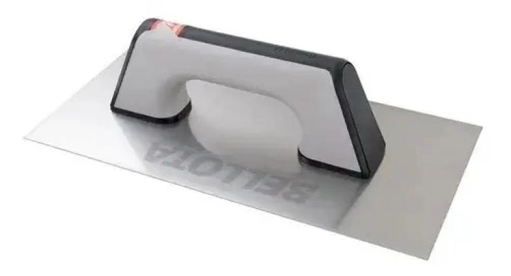 LLANA 300 X 180 MM CON MANGO PLASTICO - 3