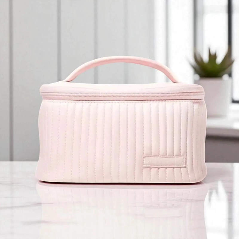 BOLSO ORGANIZADOR DE MAQUILLAJE EN COLOR ROSADO - 1