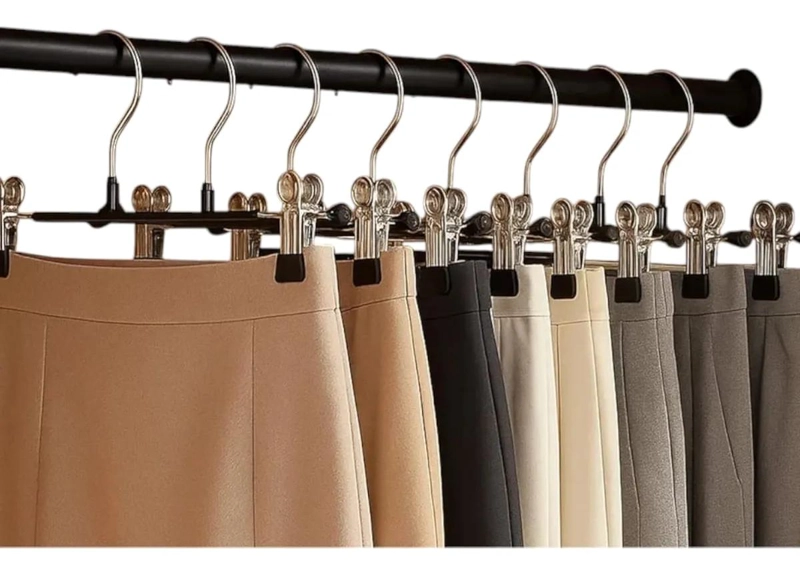 PACK DE 10 COLGADORES METALICOS CON PINZAS AJUSTABLES PARA ROPA - 3