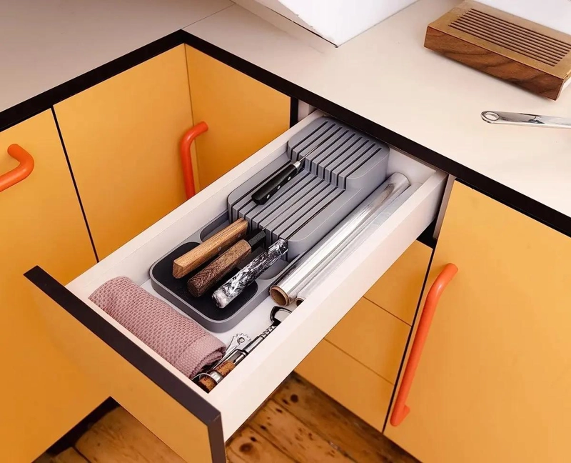 ORGANIZADOR RECTANGULAR PARA CUCHILLOS CON 9 COMPARTIMENTOS - 3