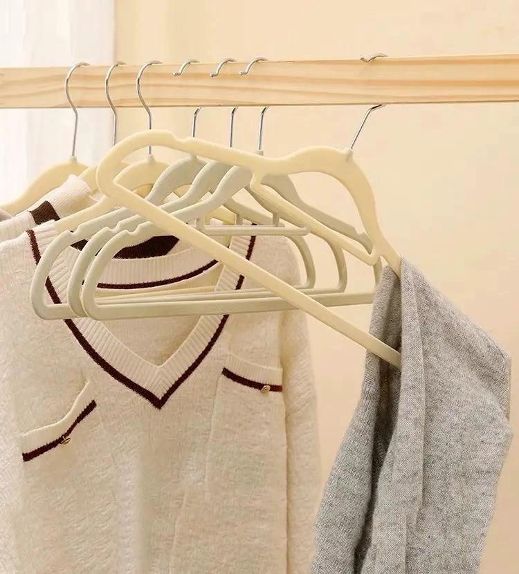 COLGADORES DE ROPA TERCIOPELO ANTIDESLIZANTE PACK DE 10 - 3