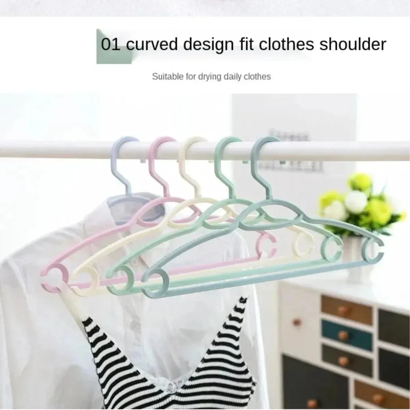 PACK DE 30 COLGADORES ANTIDESLIZANTES PARA ROPA EN COLOR NEGRO - 5