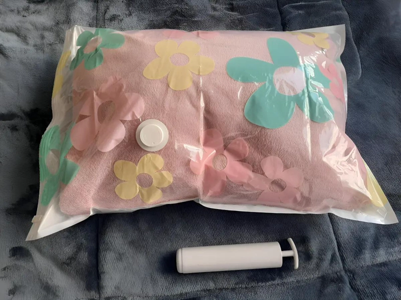 PACK DE 5 BOLSAS ORGANIZADORAS AL VACIO CON BOMBA MANUAL - 9