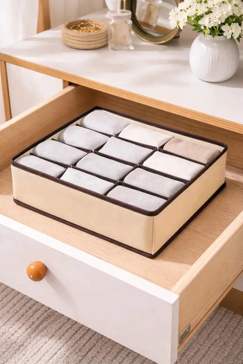 ORGANIZADOR DE ROPA INTERIOR CON 12 DIVISIONES PARA CAJON - 1