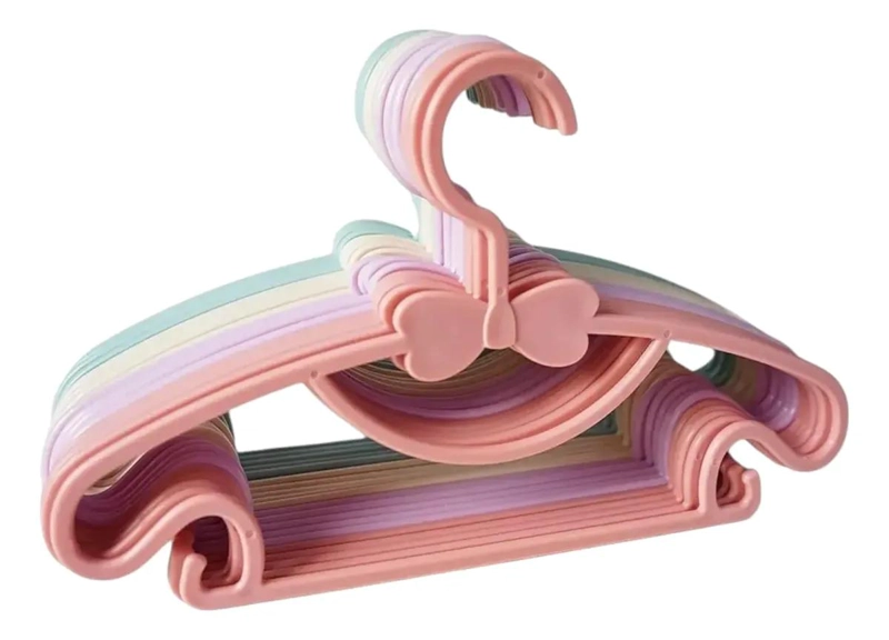 PACK DE 6 COLGADORES DE PLASTICO PARA ROPA INFANTIL DE 28 CM - 2