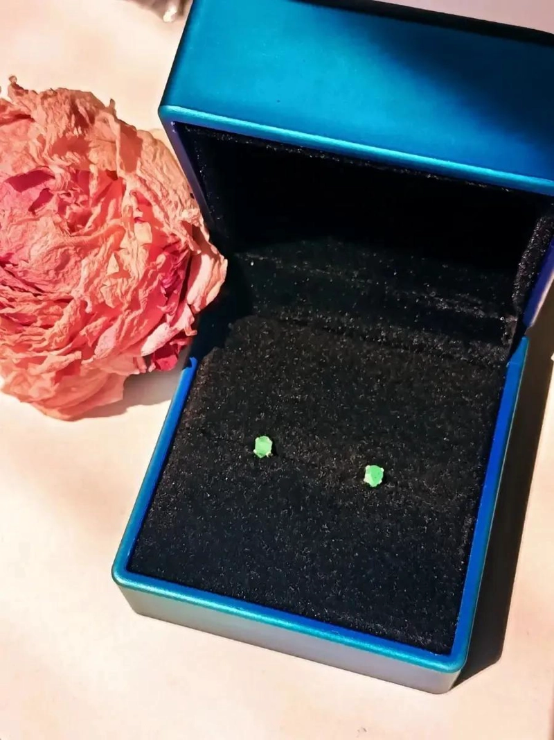 AROS DE PLATA FINA 925 CON ESMERALDAS GENUINAS DE 3MM - 2