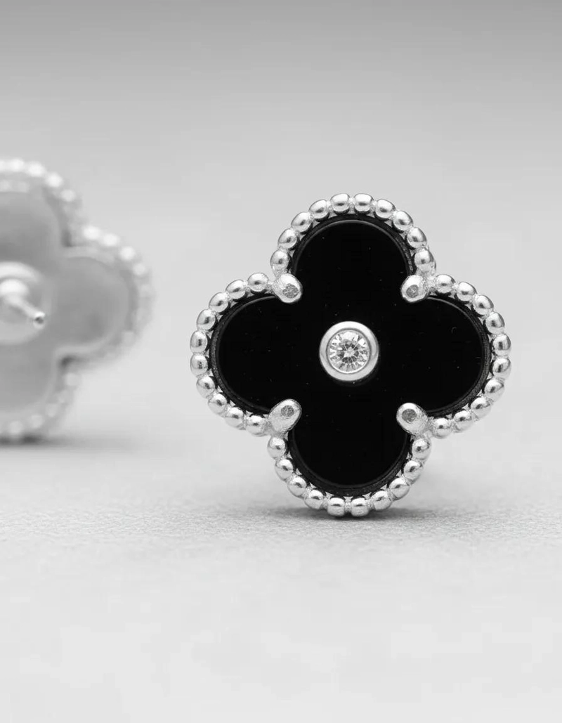 AROS TRE BOL 4 HOJAS EN PLATA 925 CON ONIX Y CIRCON - 4