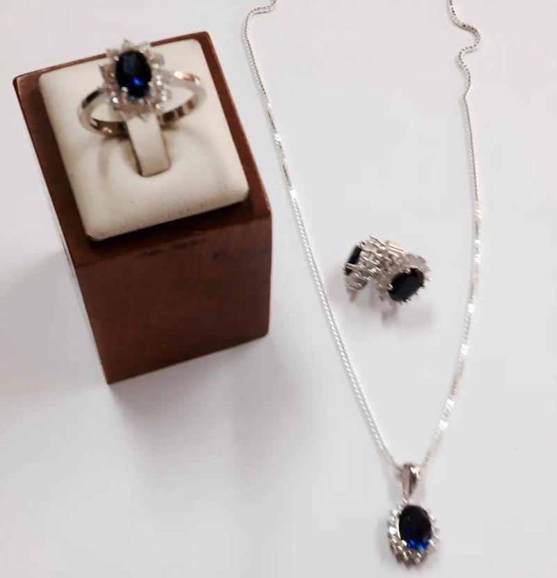 CONJUNTO DE JOYERIA DE PLATA FINA CON ZAFIROS Y CIRCONES - 4