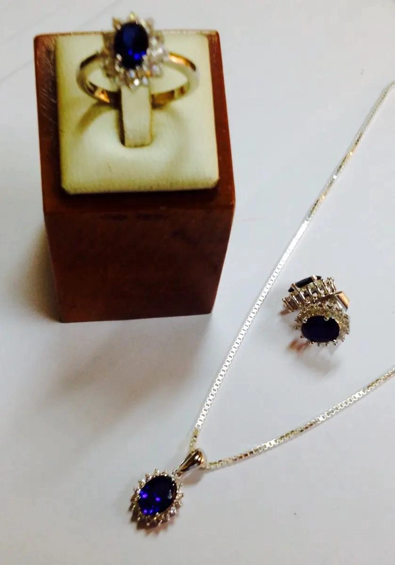 CONJUNTO DE JOYERIA DE PLATA FINA CON ZAFIROS Y CIRCONES - 5