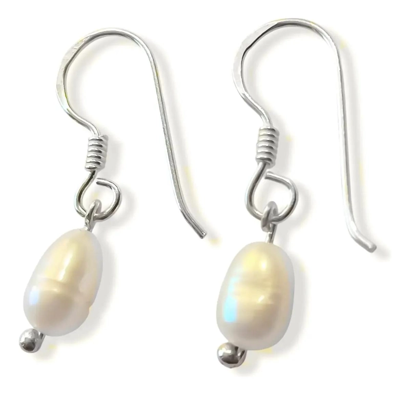AROS ELEGANTES DE PERLA DE RIO EN PLATA FINA 925 - 1