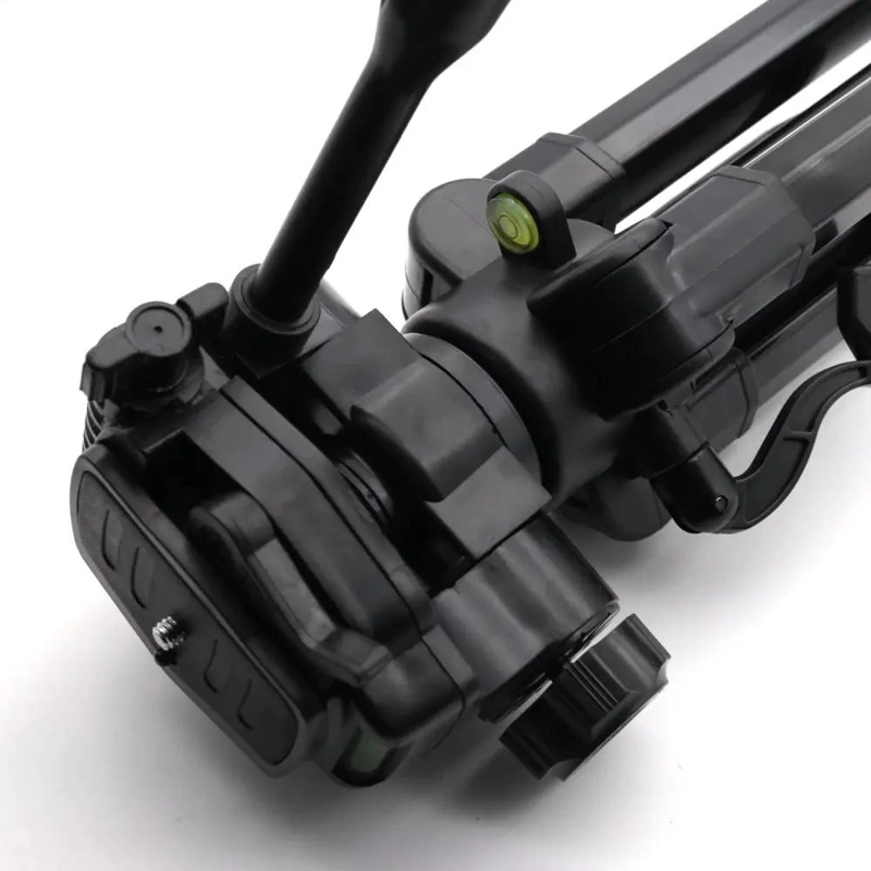 TRIPODE PROFESIONAL DE ALUMINIO PARA CAMARA Y CELULAR - 3